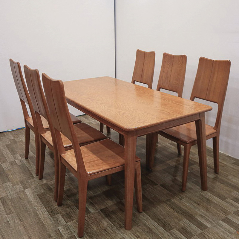 Bộ bàn ăn 6 ghế gỗ sồi đang trở thành một xu hướng mới trên thị trường nội thất năm